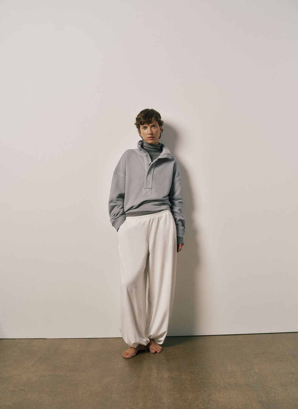 Motion Stand Collar Sweatshirt
