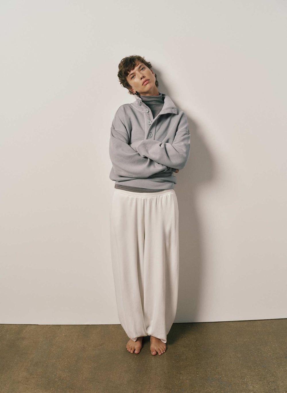 Motion Stand Collar Sweatshirt